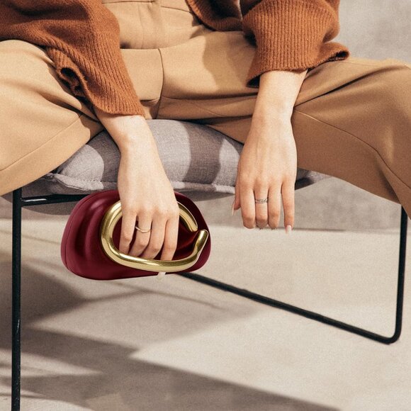 Women's Wine Red PU leather Acrylic Magnetic Buckle High Quality Trendy Clutch - Picture 2 of 6